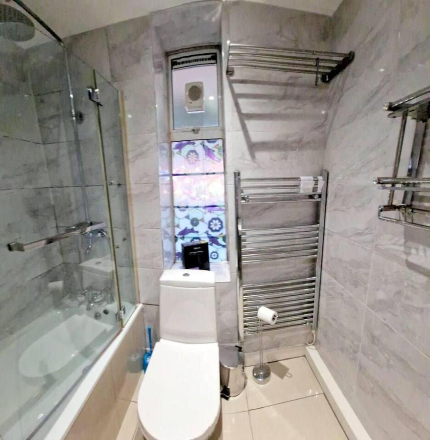Villa Modern 3-Bed House In Surrey Quays London Exterior foto